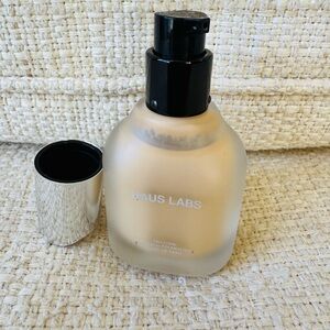 Haus Labs Triclone Foundation, Shade #260